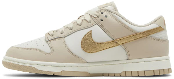 Nike dunk Metallic Gold