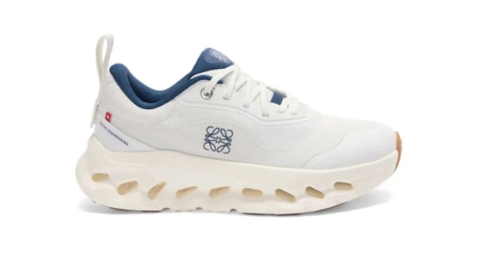 Loewe x Cloud Tilt On Running Unisex Sneakers White Blue