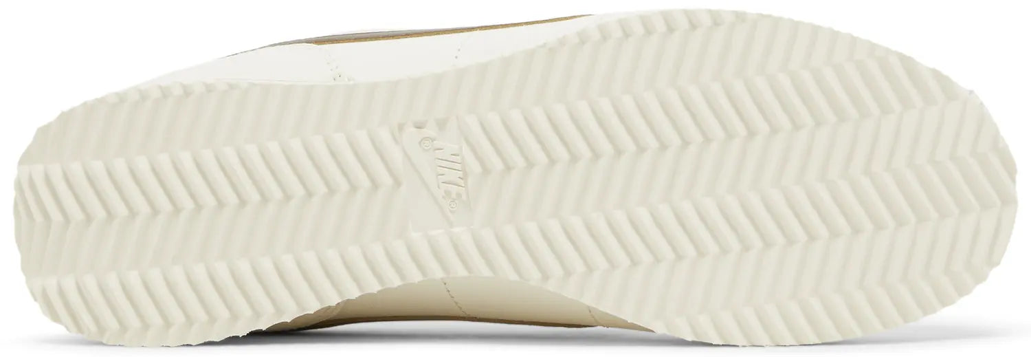 Nike Cortez TXT Fir White brown
