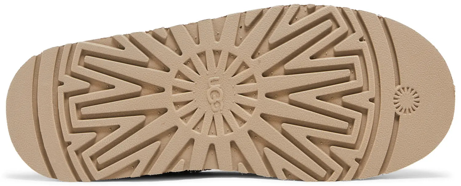 UGG Taz Sand