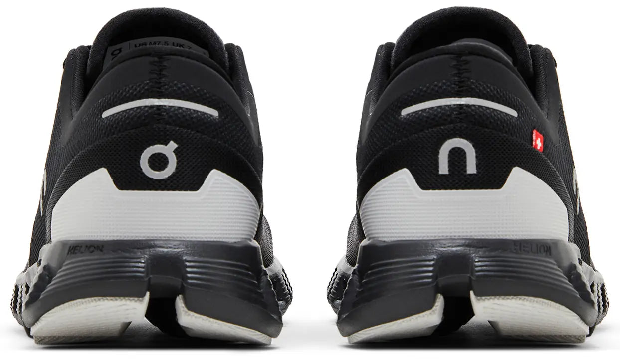 On Running Cloud X3 lace-up sneakers
