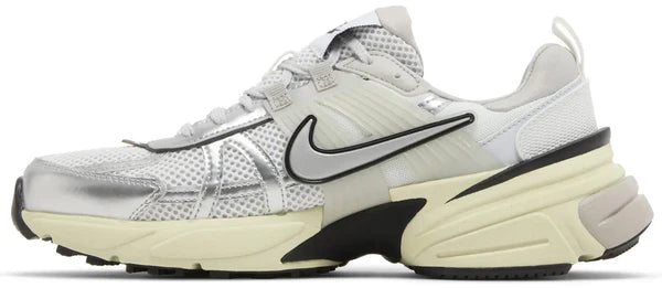 NIKE V2K RUNTEKK "WOLF GREY