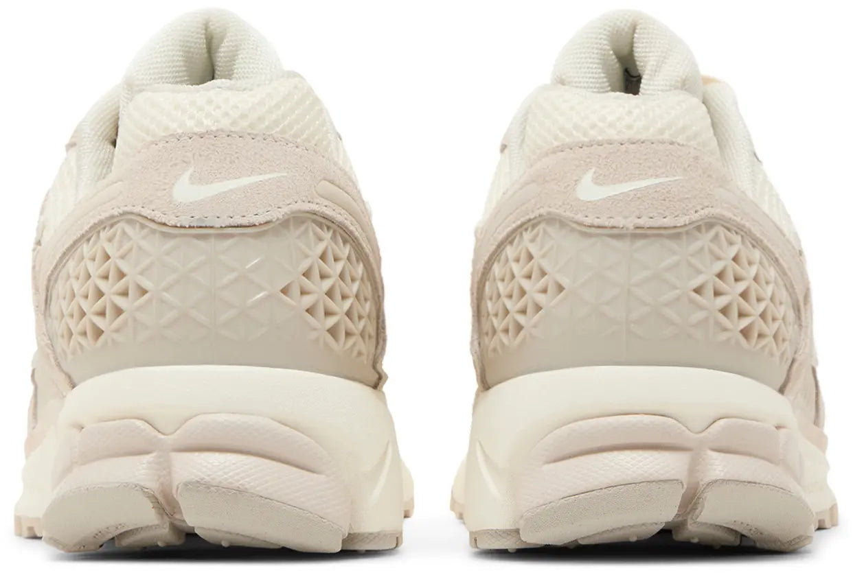 Nike Zoom Vomero 5 Sail Light Orewood Brown