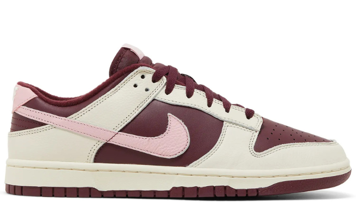 Nike Dunk Low Retro PRM Valentine's Day 2023