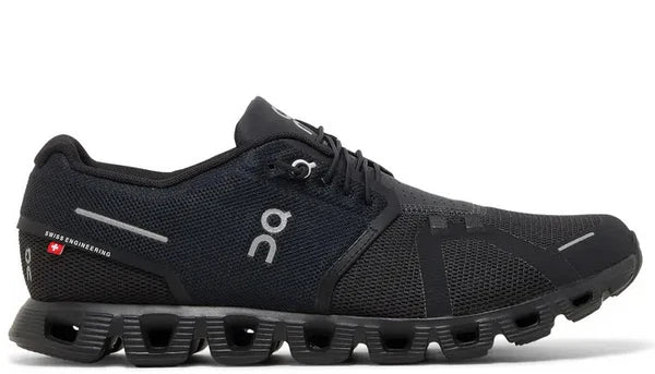 On cloud 5 black