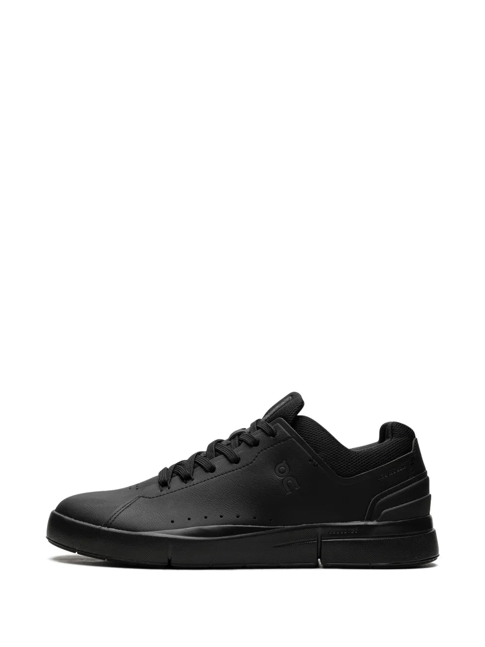 On The Roger Advantage "Black"