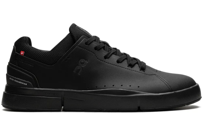 On The Roger Advantage "Black"