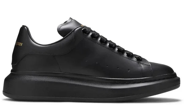Alexander McQueen Oversized sneakers All Black