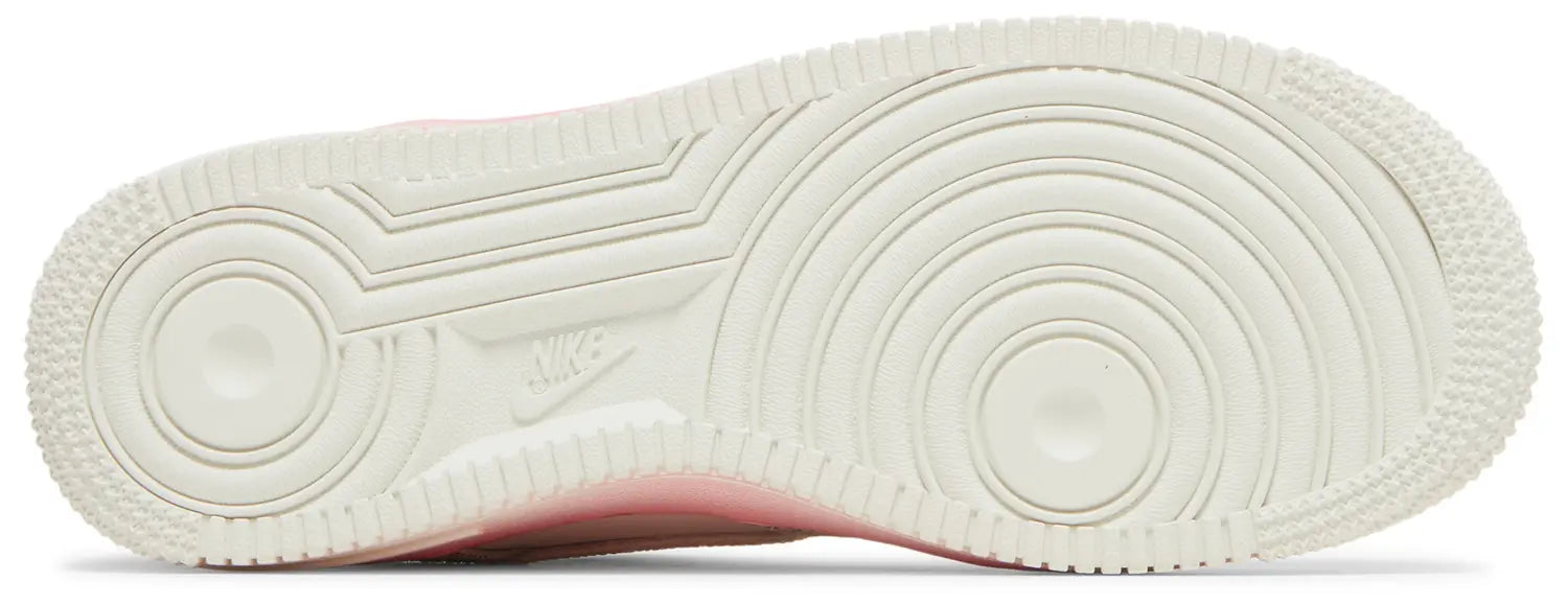 Nike - WMNS Air Force 1 ‘07 LV8 pink