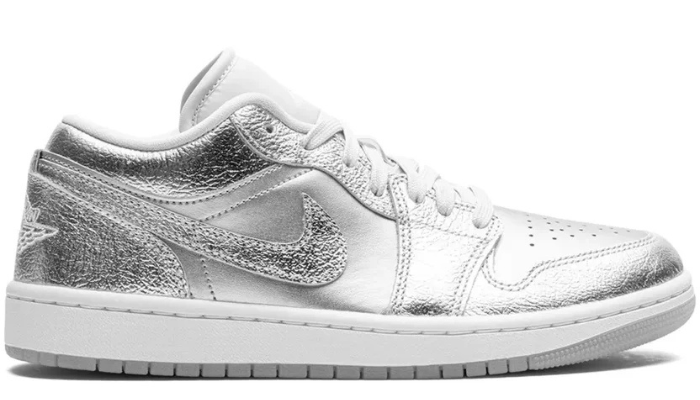 Air Jordan 1 Low SE "Metallic Silver" sneakers