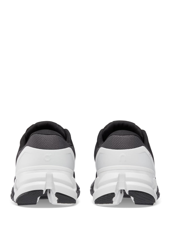 On cloud flyer 4 black