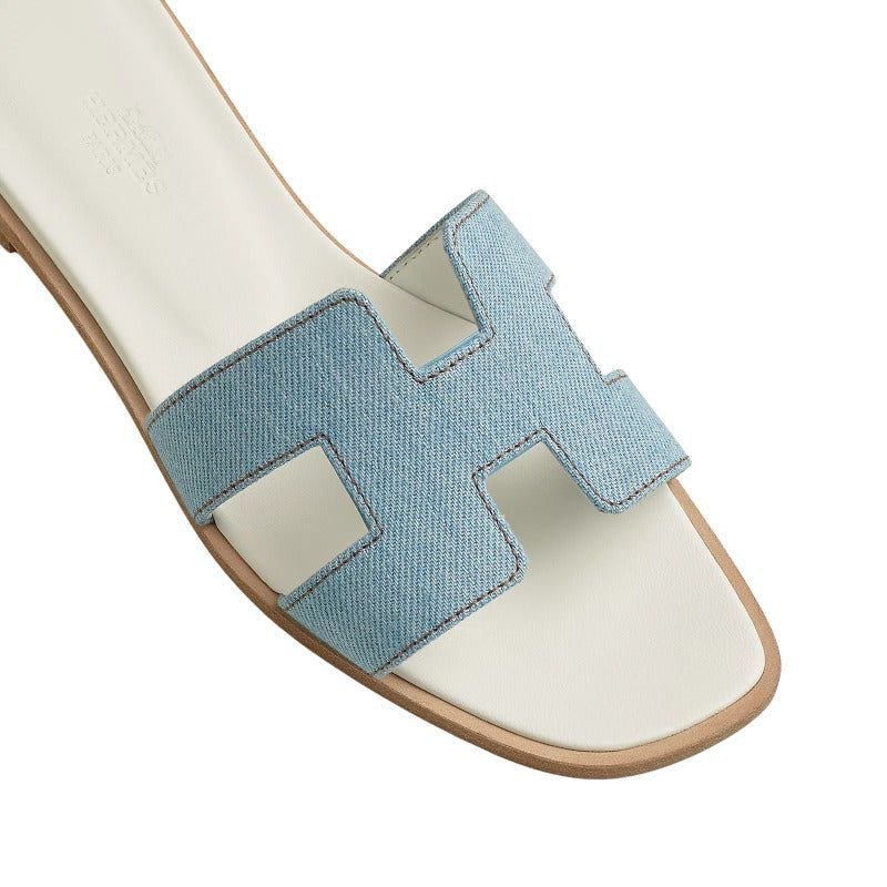 Oran sandal